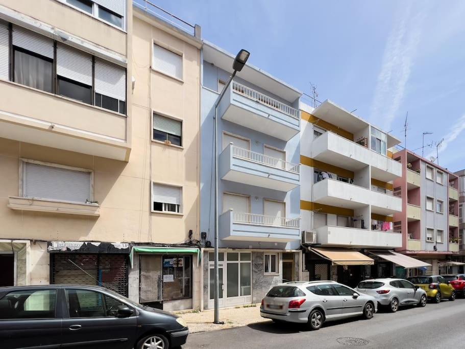 Olaias Lisbon 2 Bed Near Metro 2 Apartment Exterior photo